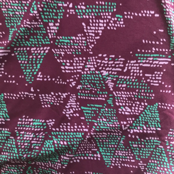 Carly Small Lularoe - Picture 2 of 2